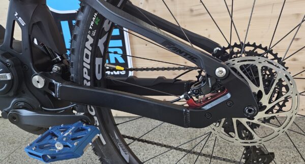 Fantic XTF 1.5 Sport, Yamaha PW X3 85Nm, 630Wh, 150mm Rock Shox, Trail-Mountain – Bild 8