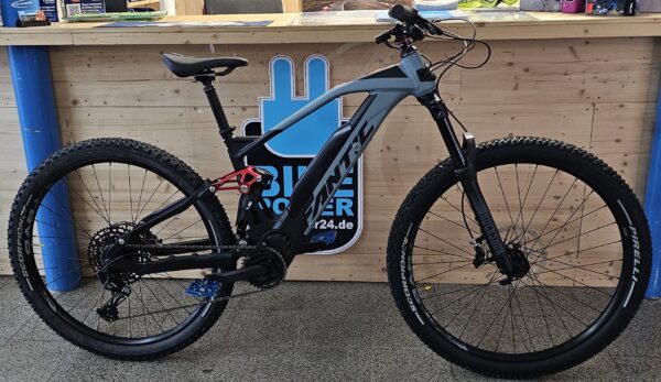 Fantic XTF 1.5 Sport, Yamaha PW X3 85Nm, 630Wh, 150mm Rock Shox, Trail-Mountain – Bild 21